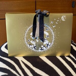 CHANEL HOLIDAY 2023 LIMITED GIFT BOX